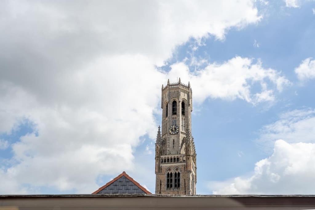 The Bruges Belfry View Apartment ภายนอก รูปภาพ
