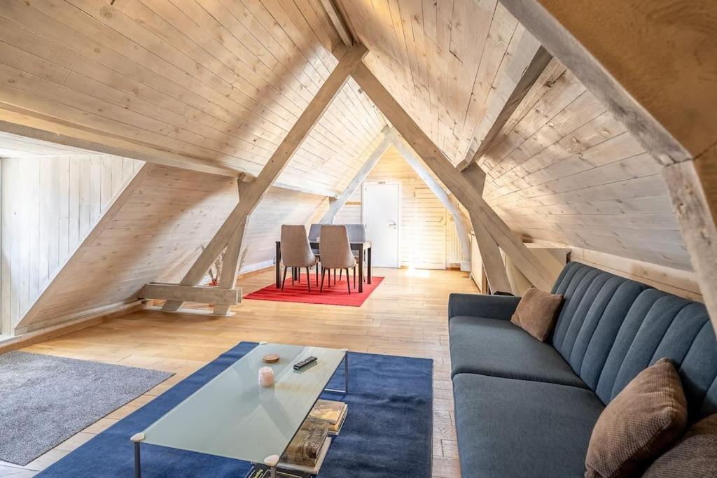 The Bruges Belfry View Apartment ภายนอก รูปภาพ