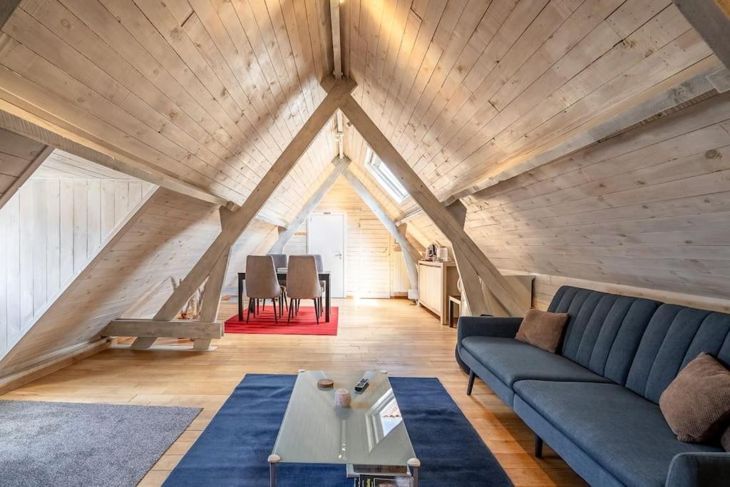The Bruges Belfry View Apartment ภายนอก รูปภาพ